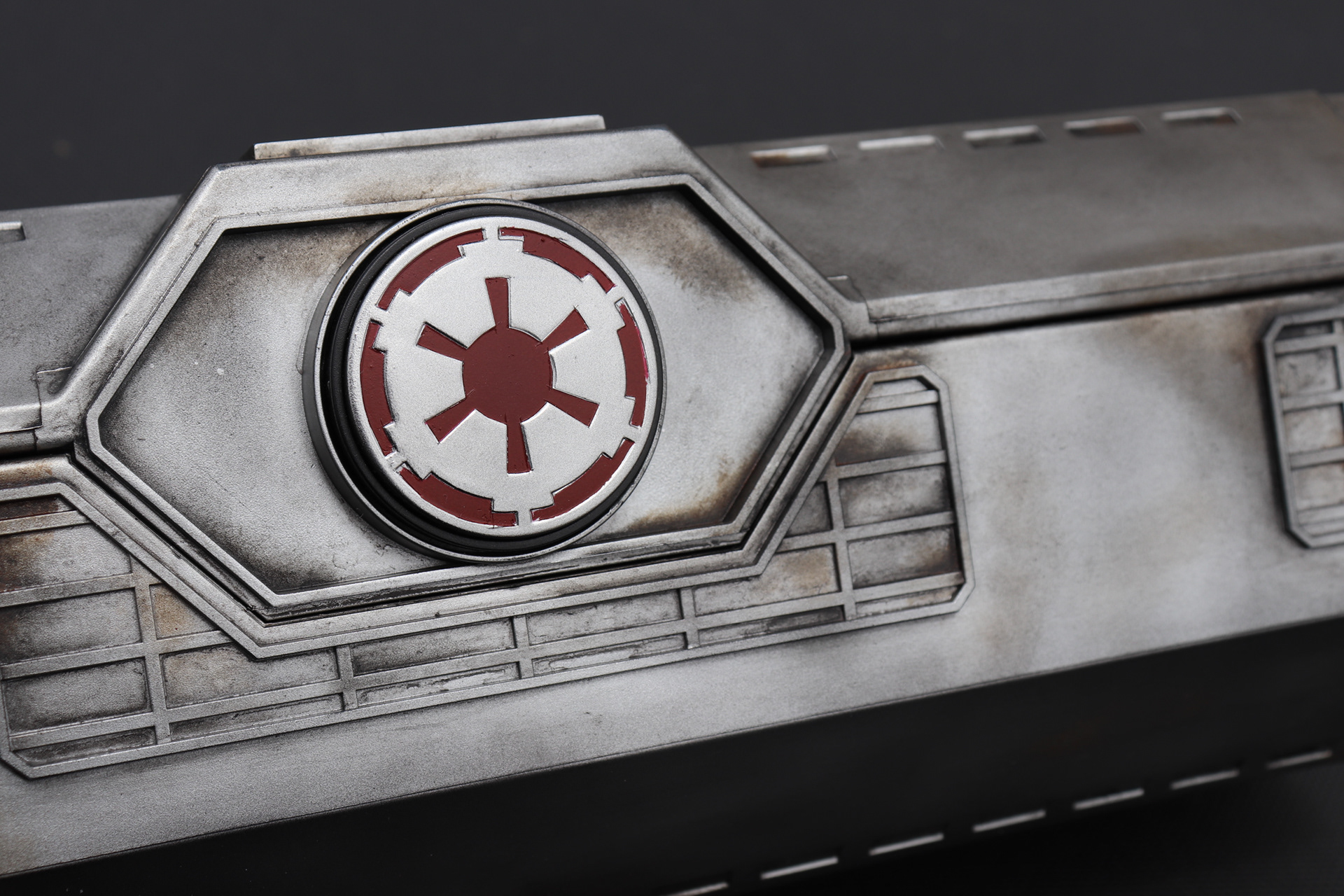Galaxy's Edge Lightsaber Crate