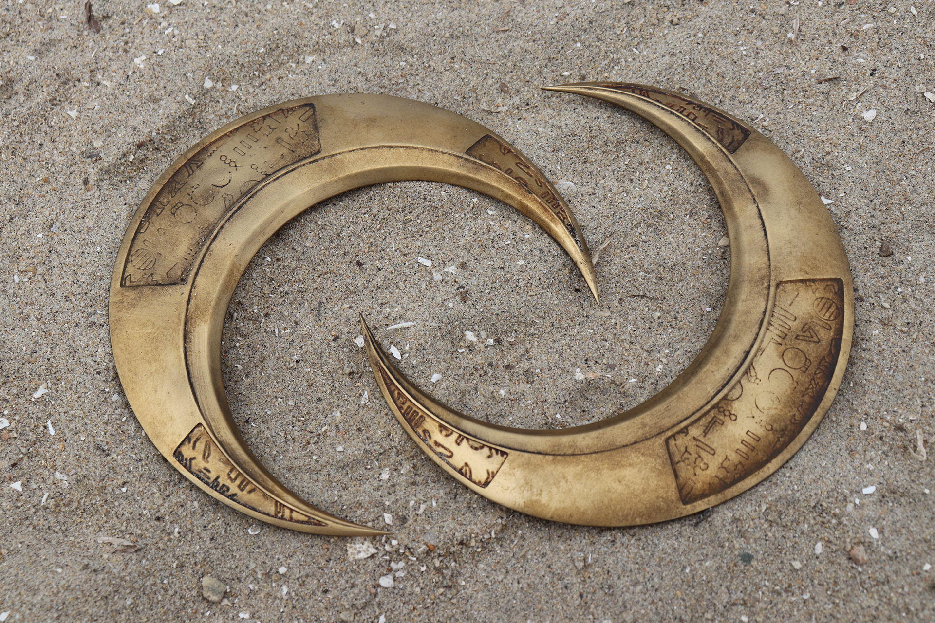Moon Knight's Crescent Blades